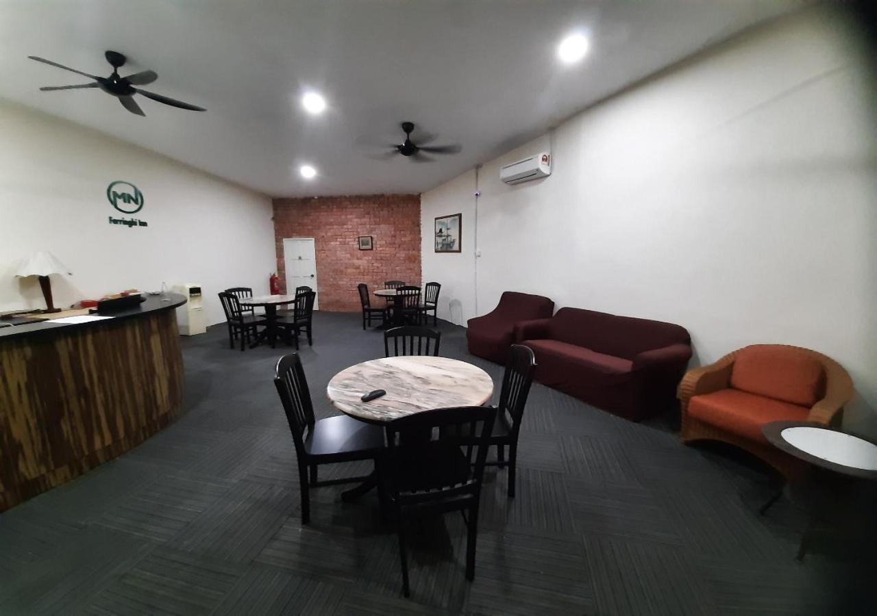 Mn Ferringhi Inn Бату Феринги Екстериор снимка