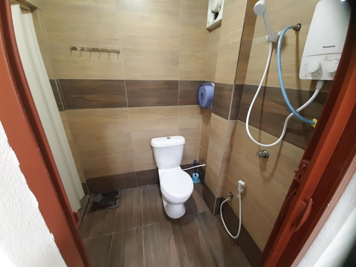 Mn Ferringhi Inn Бату Феринги Екстериор снимка
