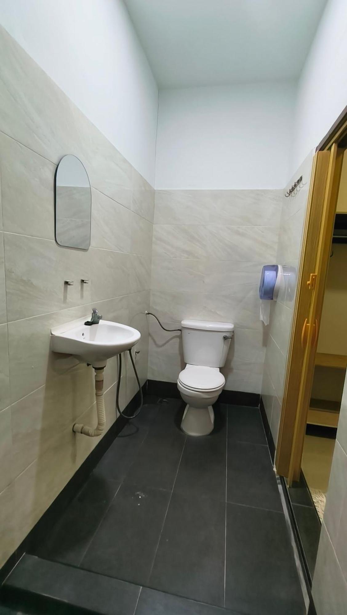 Mn Ferringhi Inn Бату Феринги Екстериор снимка