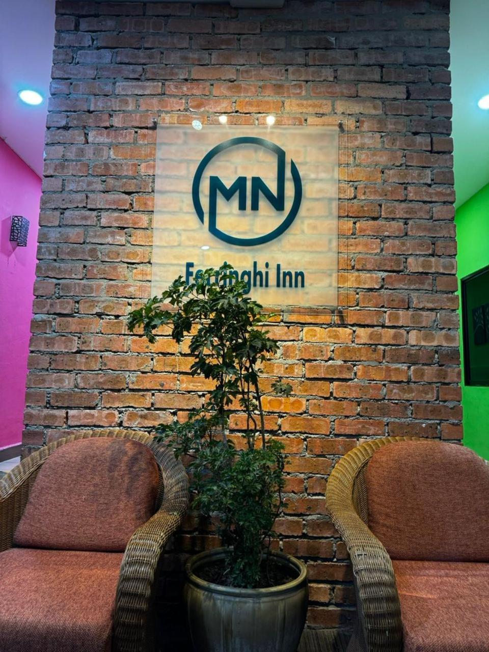 Mn Ferringhi Inn Бату Феринги Екстериор снимка